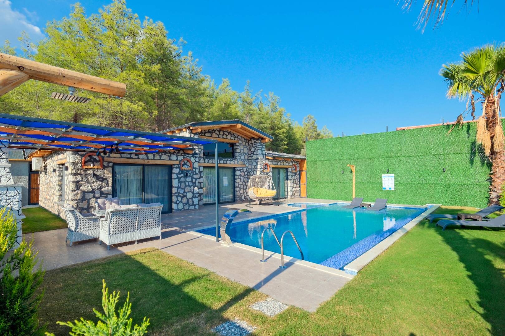 Muğla Seydikemer'de Enfes Doğada, Özel Havuzlu, Modern Tasarımlı Kiralık Villa - AWZ 442